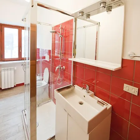 Elia Apartament *